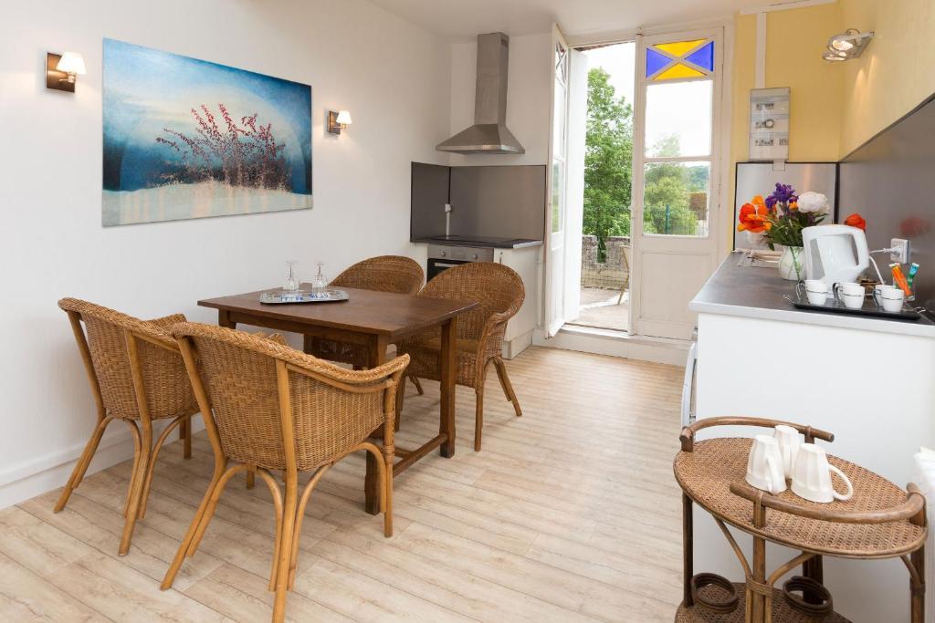 Auberge Du Manoir D'Archelles Arques-la-Bataille Room photo